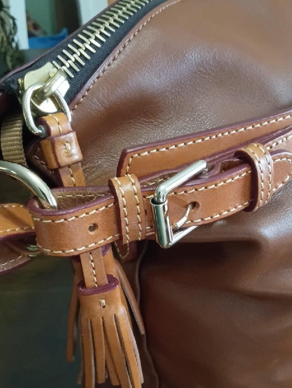 Dooney & Bourke EUC Cognac Brown Leather Messenger Bag - Picture 3 of 16